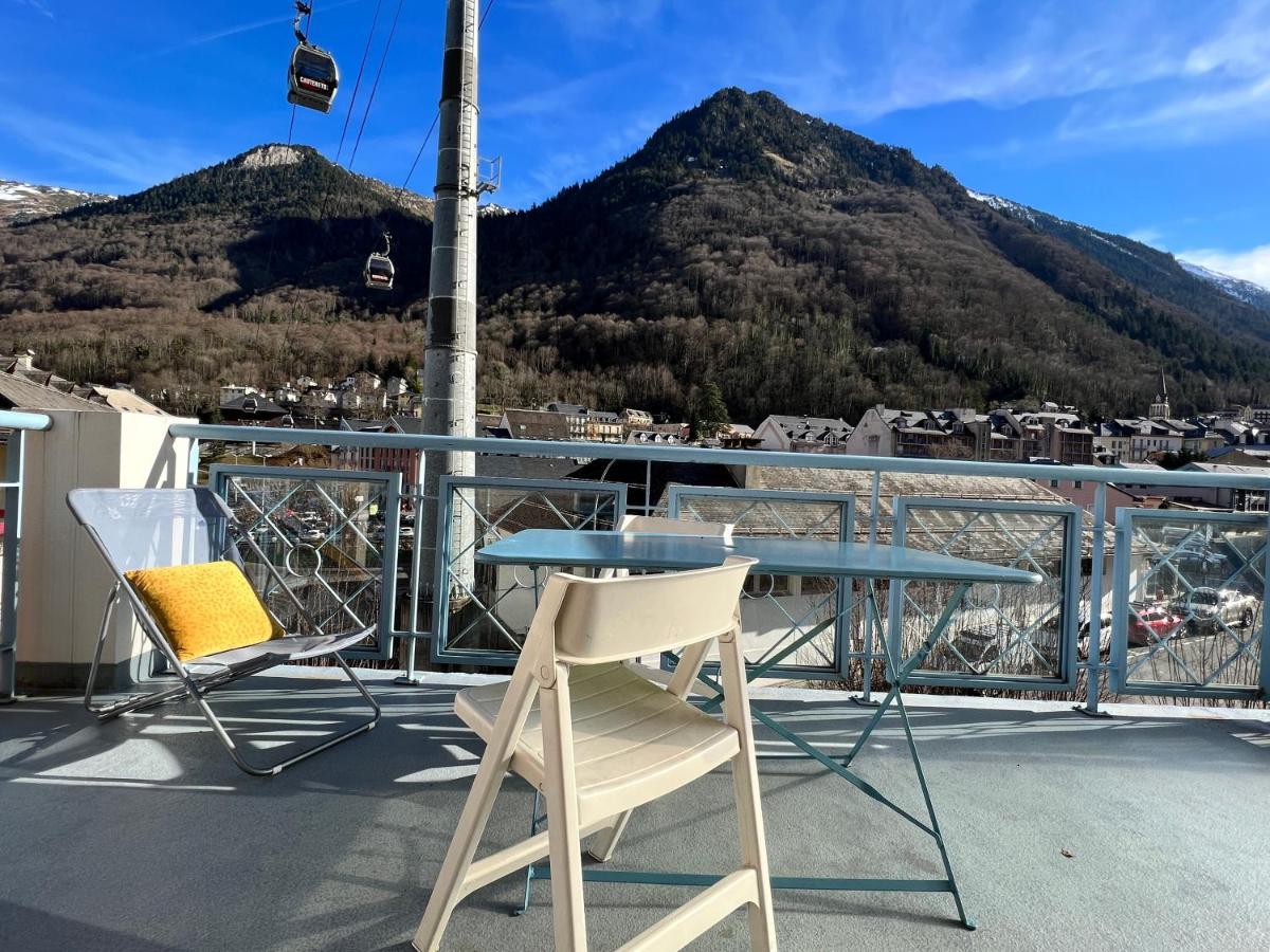 Centre Ville, T2 Avec Terrasse Et Parking Couvert. Cauterets Buitenkant foto